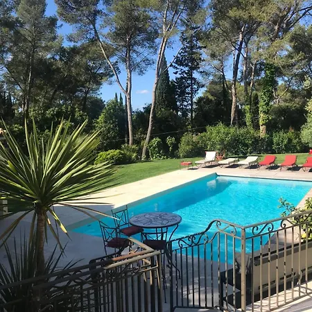 Villa Assas Hotel
