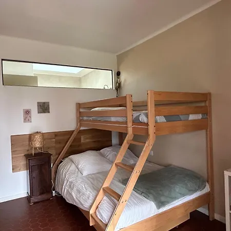 Villa Assas Hotel *